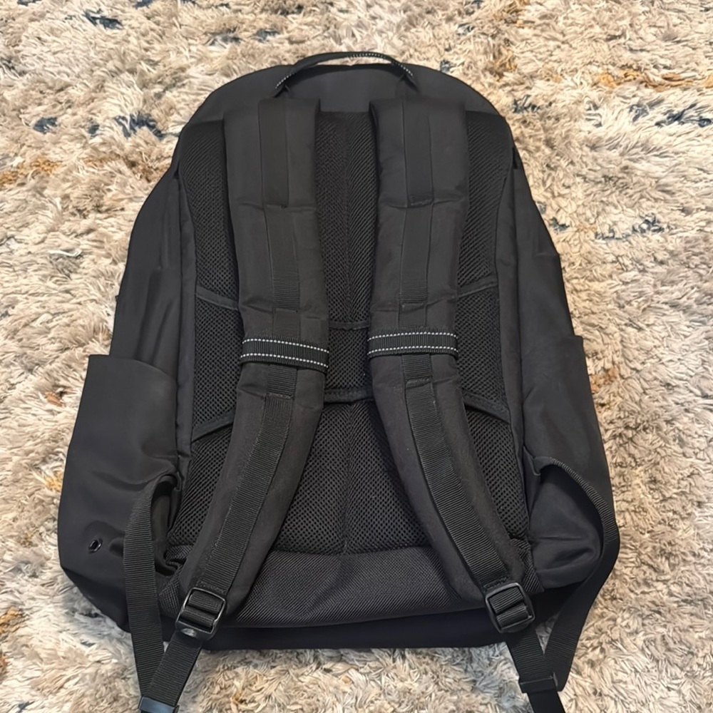 OGIO Black Backpack with Durable Design and Versatile Storage - Picture 2 of 6